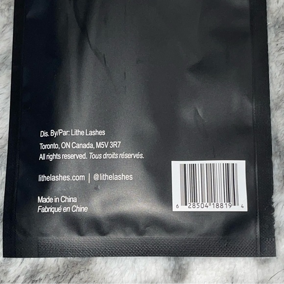 Lithe Beauty Makeup Set - Picture 4 of 6